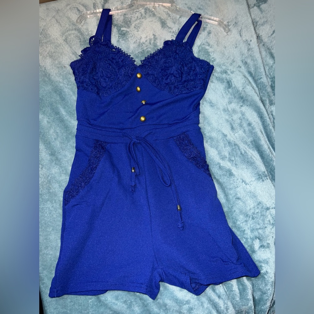 Blue Romper🌏